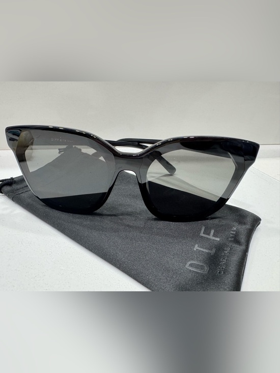 Diff Eyewear Accessories - DIFF Black Sunglasses